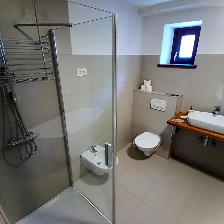 Friends House Apartamento Vitovlje