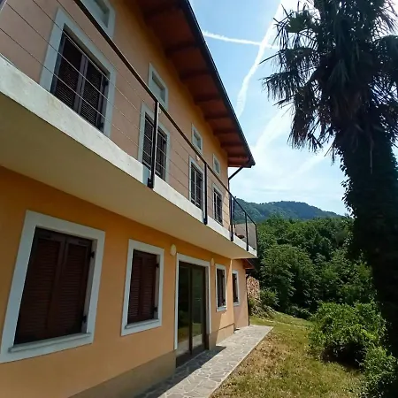 Friends House Apartment
